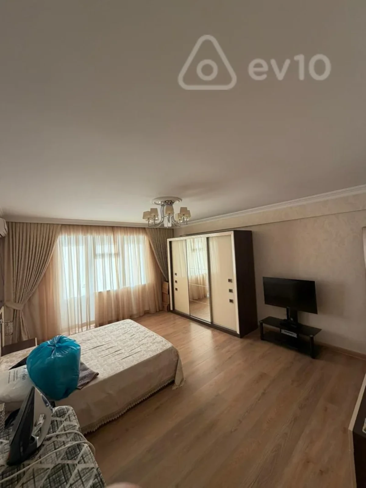 Kirayə verilir 3 otaqlı yeni tikili 125 m²
