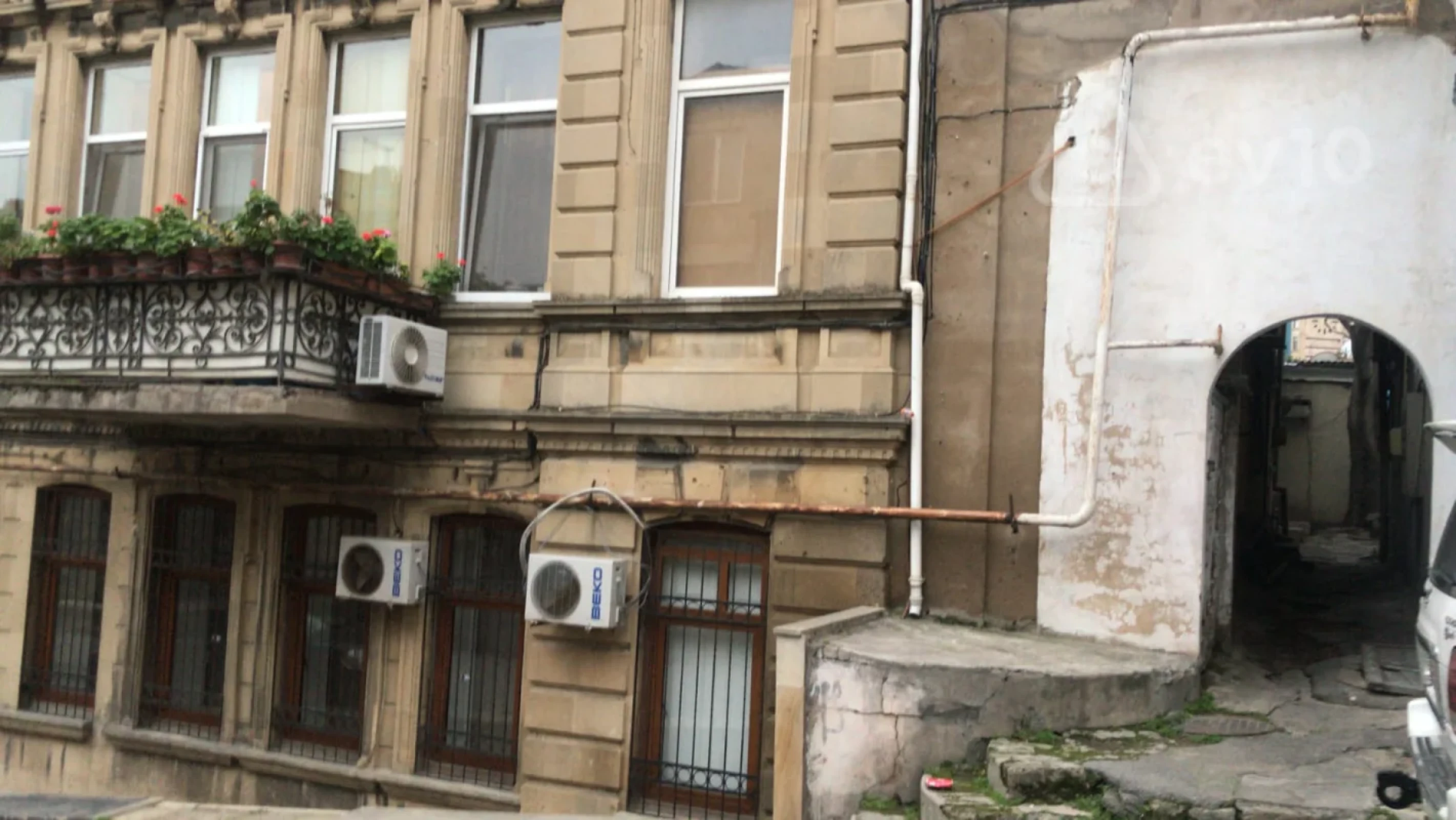 Kirayə verilir 2 otaqlı yeni tikili 35 m²