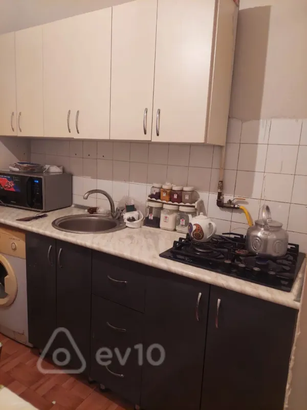 Kirayə verilir 2 otaqlı yeni tikili 35 m²