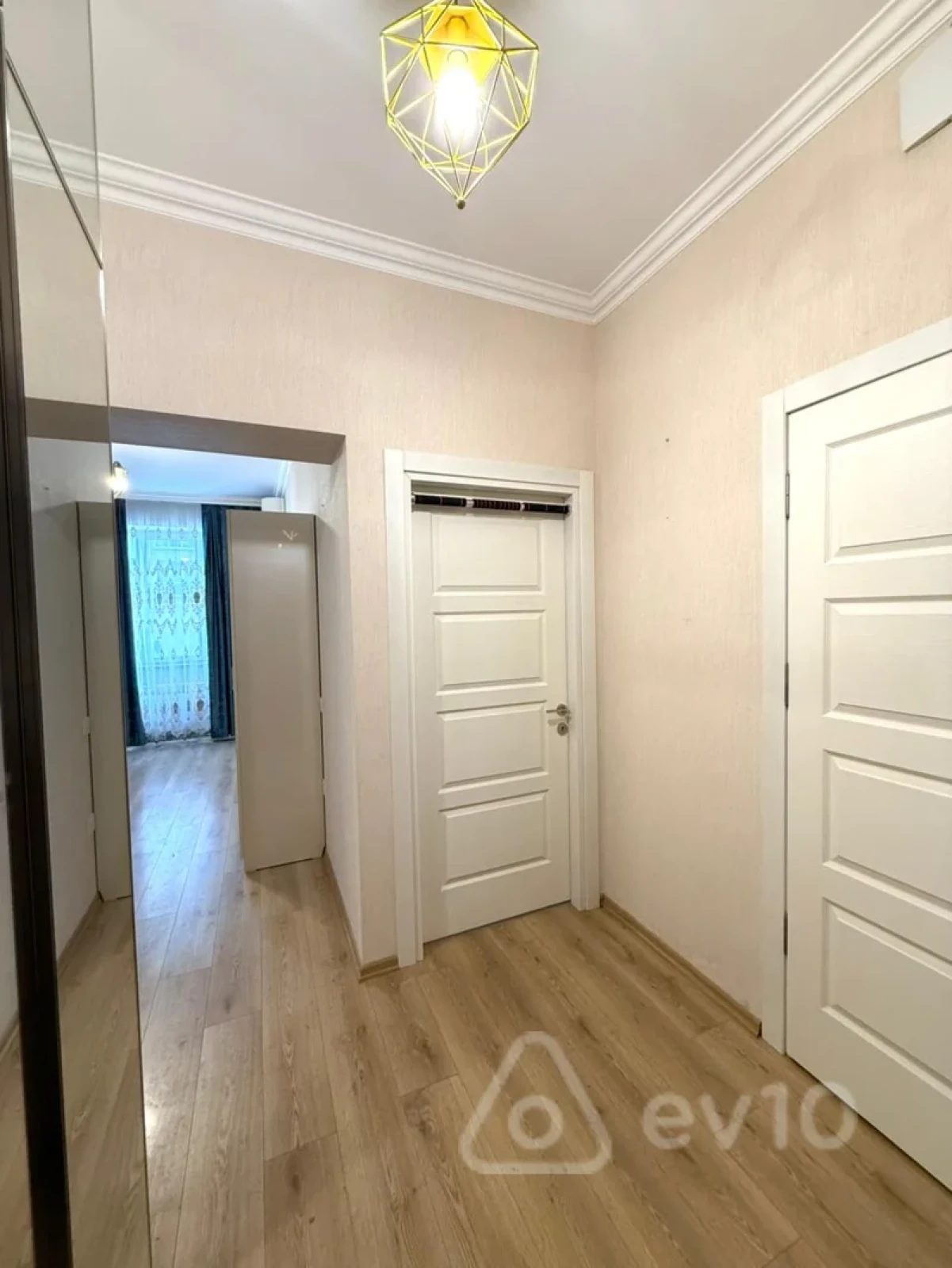 Satılır 2 otaqlı yeni tikili 47 m²