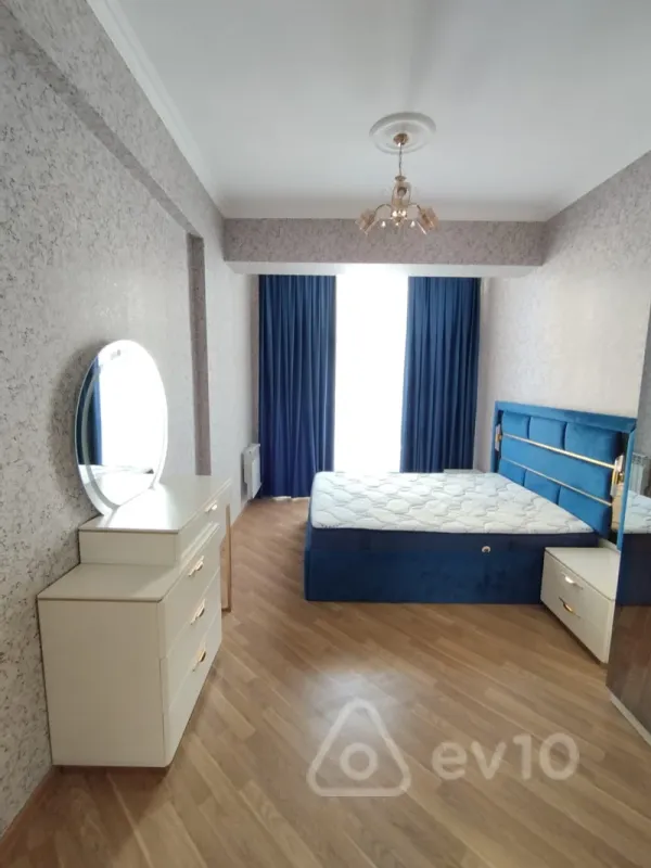 Kirayə verilir 3 otaqlı yeni tikili 112 m²