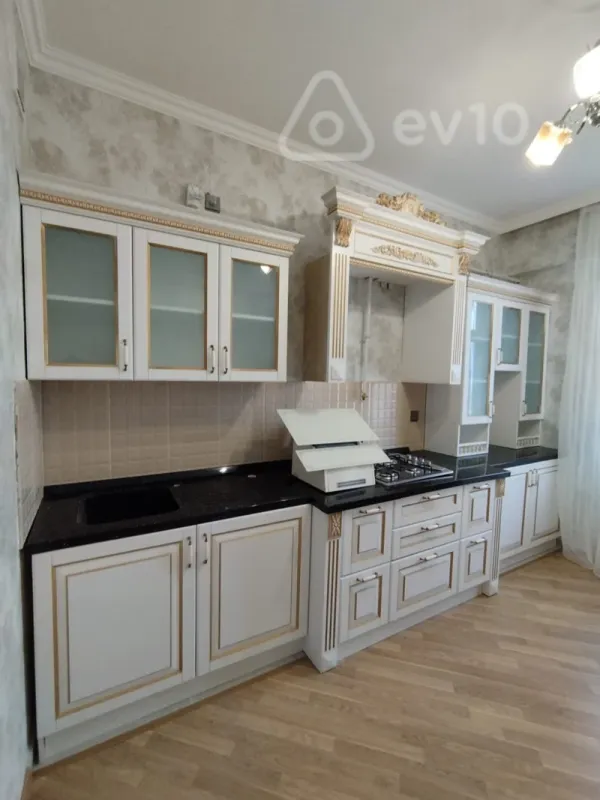 Kirayə verilir 3 otaqlı yeni tikili 112 m²