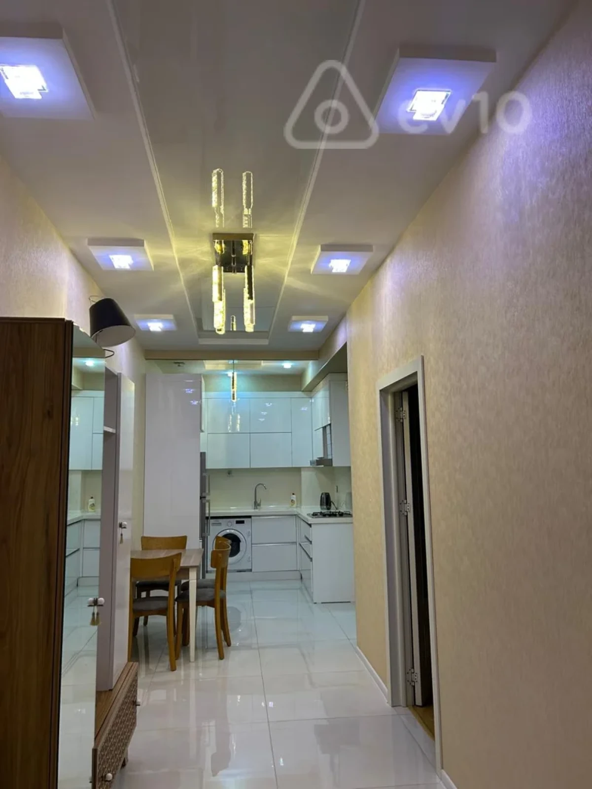 Kirayə verilir 2 otaqlı yeni tikili 87 m²