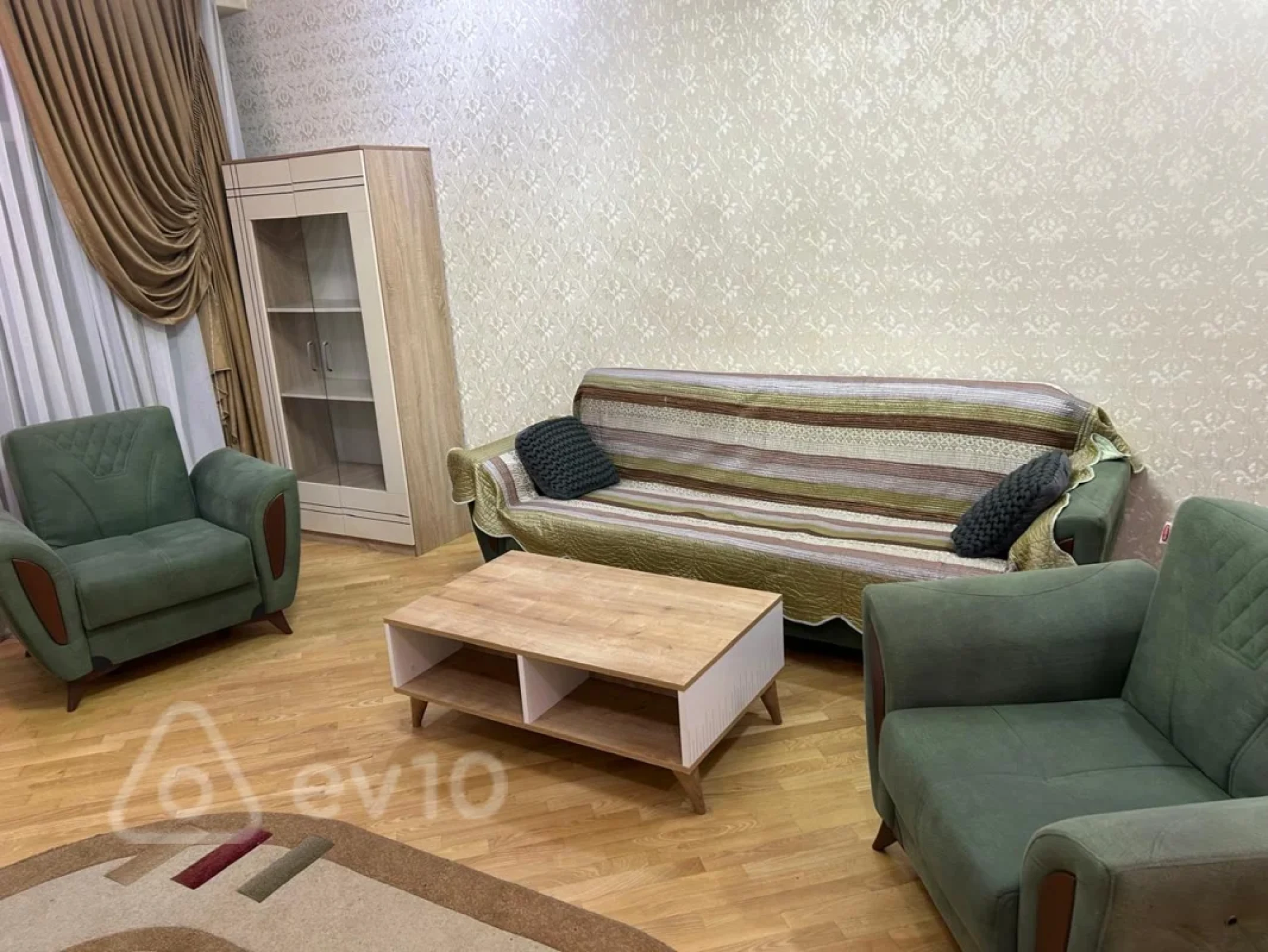 Kirayə verilir 2 otaqlı yeni tikili 87 m²