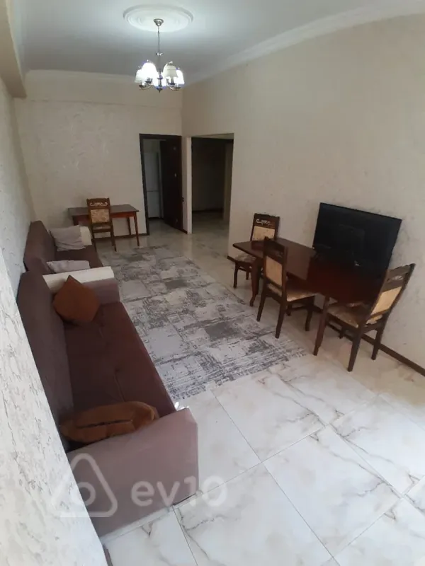 Kirayə verilir 2 otaqlı yeni tikili 68 m²