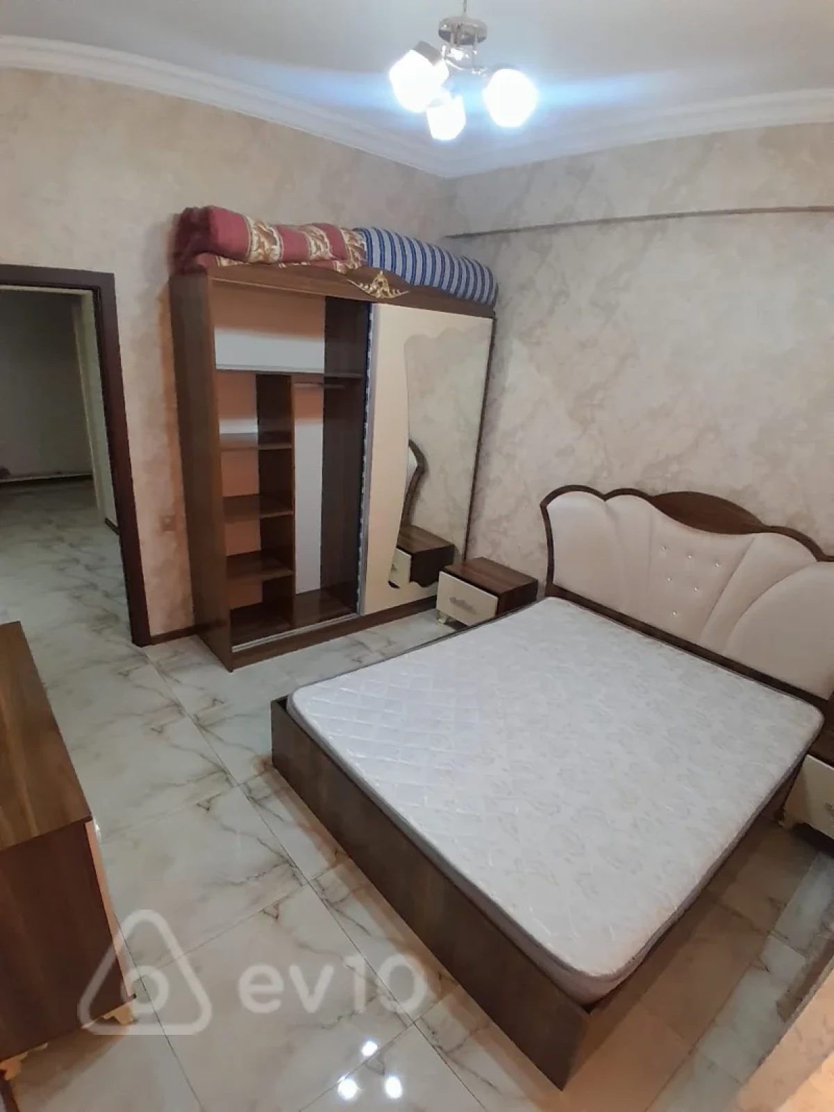 Kirayə verilir 2 otaqlı yeni tikili 68 m²