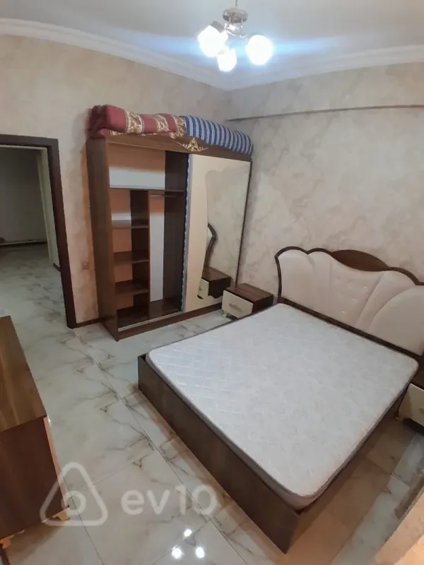 Kirayə verilir 2 otaqlı yeni tikili 68 m²