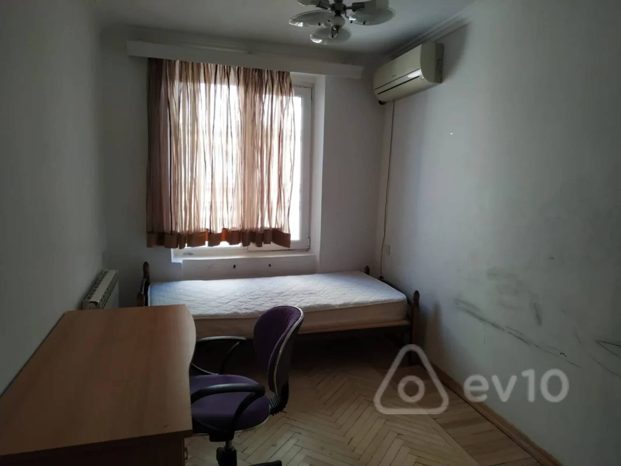 Kirayə verilir 3 otaqlı köhnə tikili 65 m²