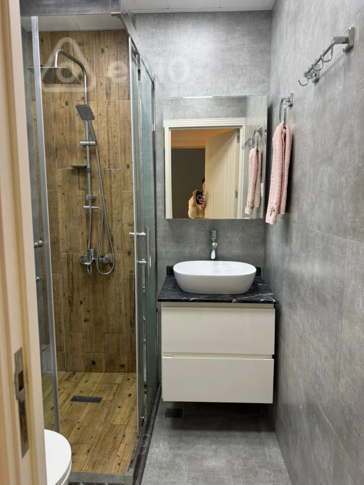 Satılır 2 otaqlı köhnə tikili 60 m²