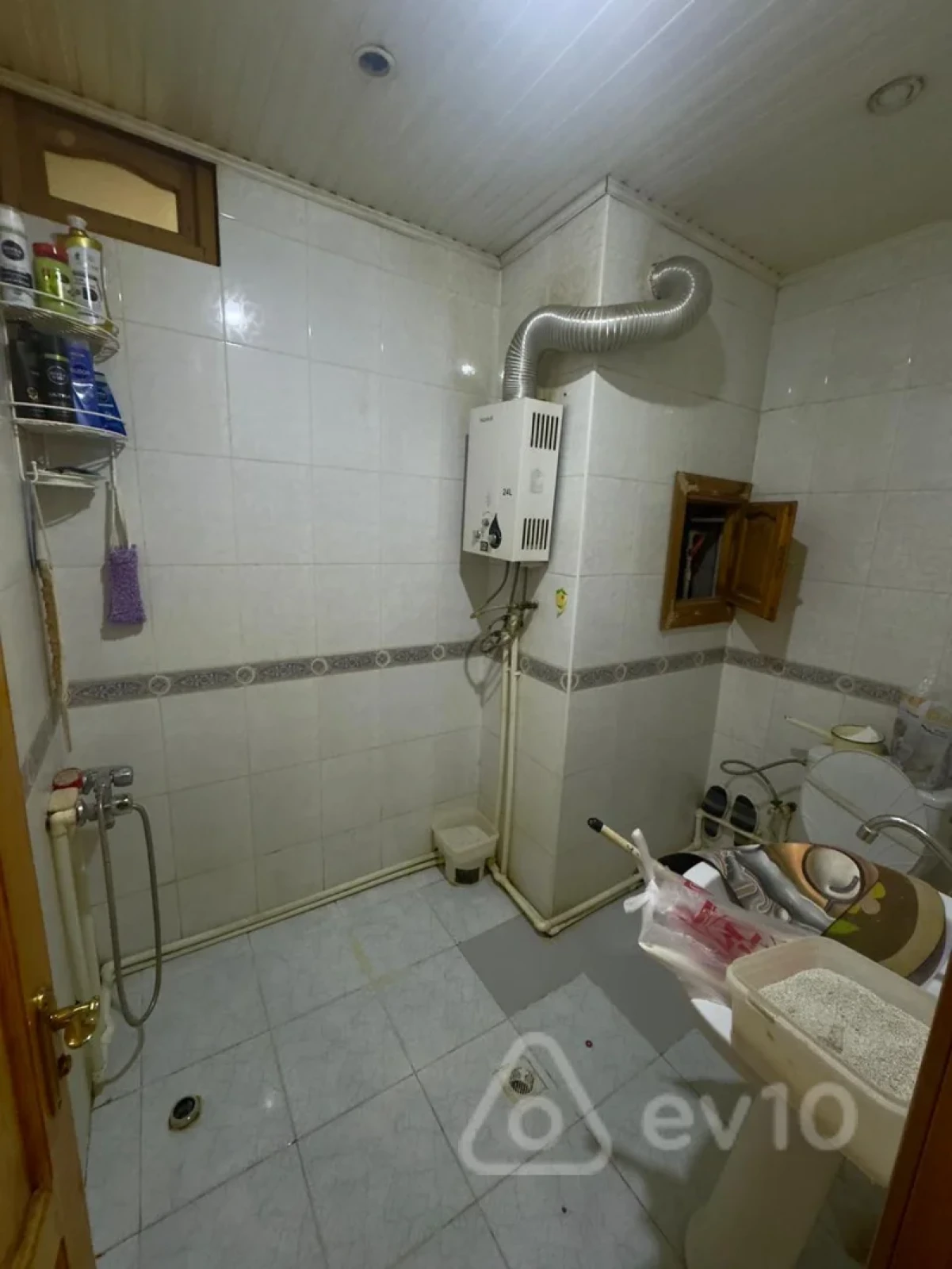 Kirayə verilir 2 otaqlı köhnə tikili 43 m²