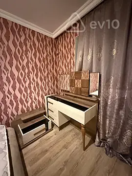 Kirayə verilir 3 otaqlı köhnə tikili 60 m²