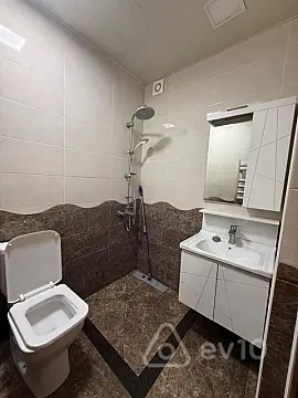 Kirayə verilir 3 otaqlı köhnə tikili 60 m²
