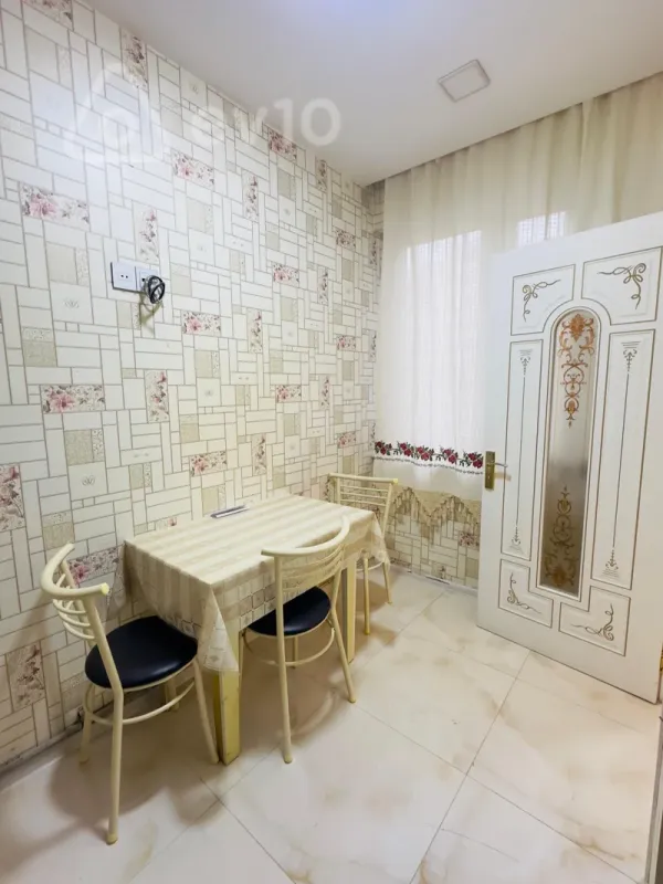 Kirayə verilir 3 otaqlı yeni tikili 120 m²