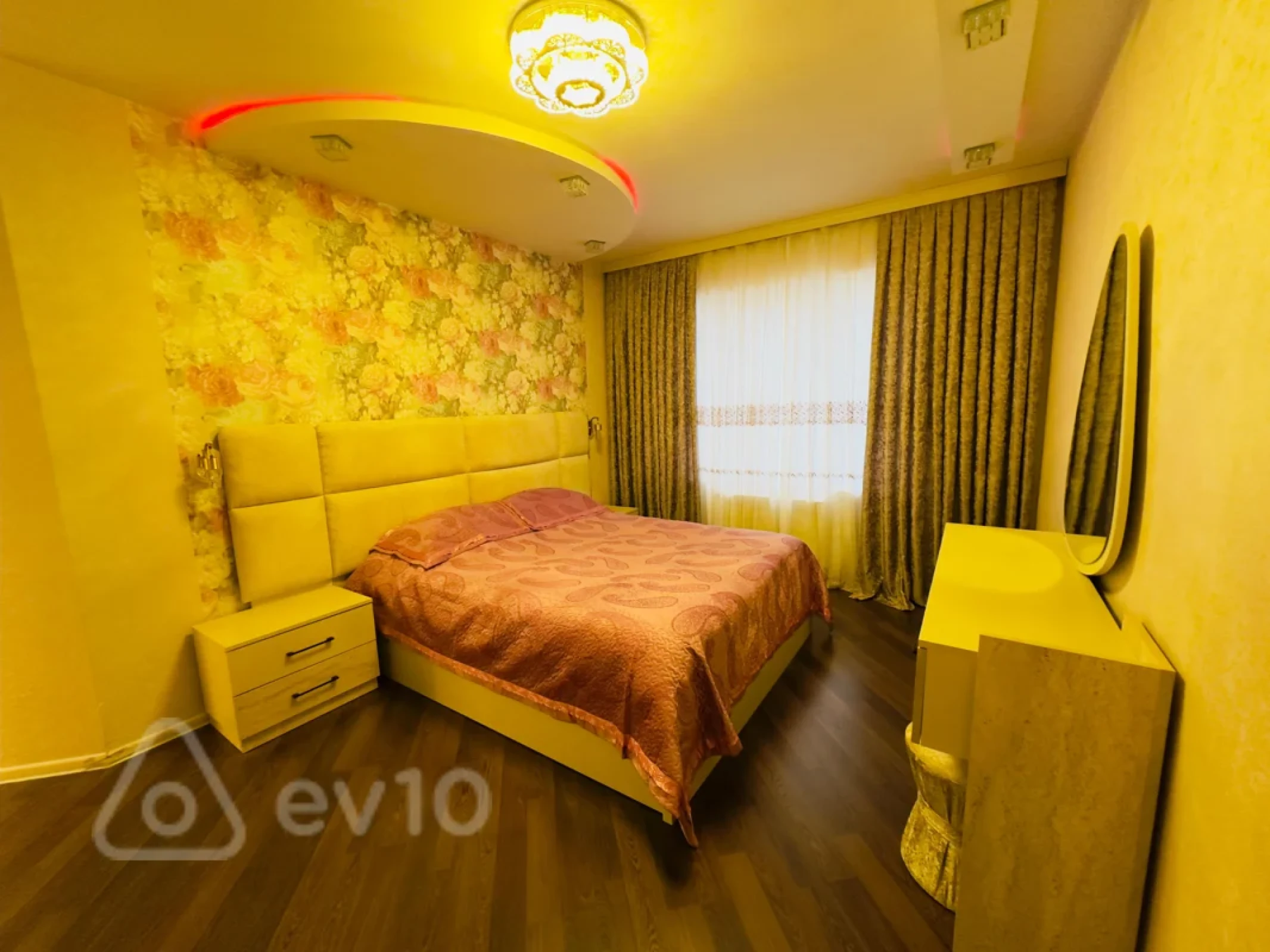 Kirayə verilir 3 otaqlı yeni tikili 120 m²