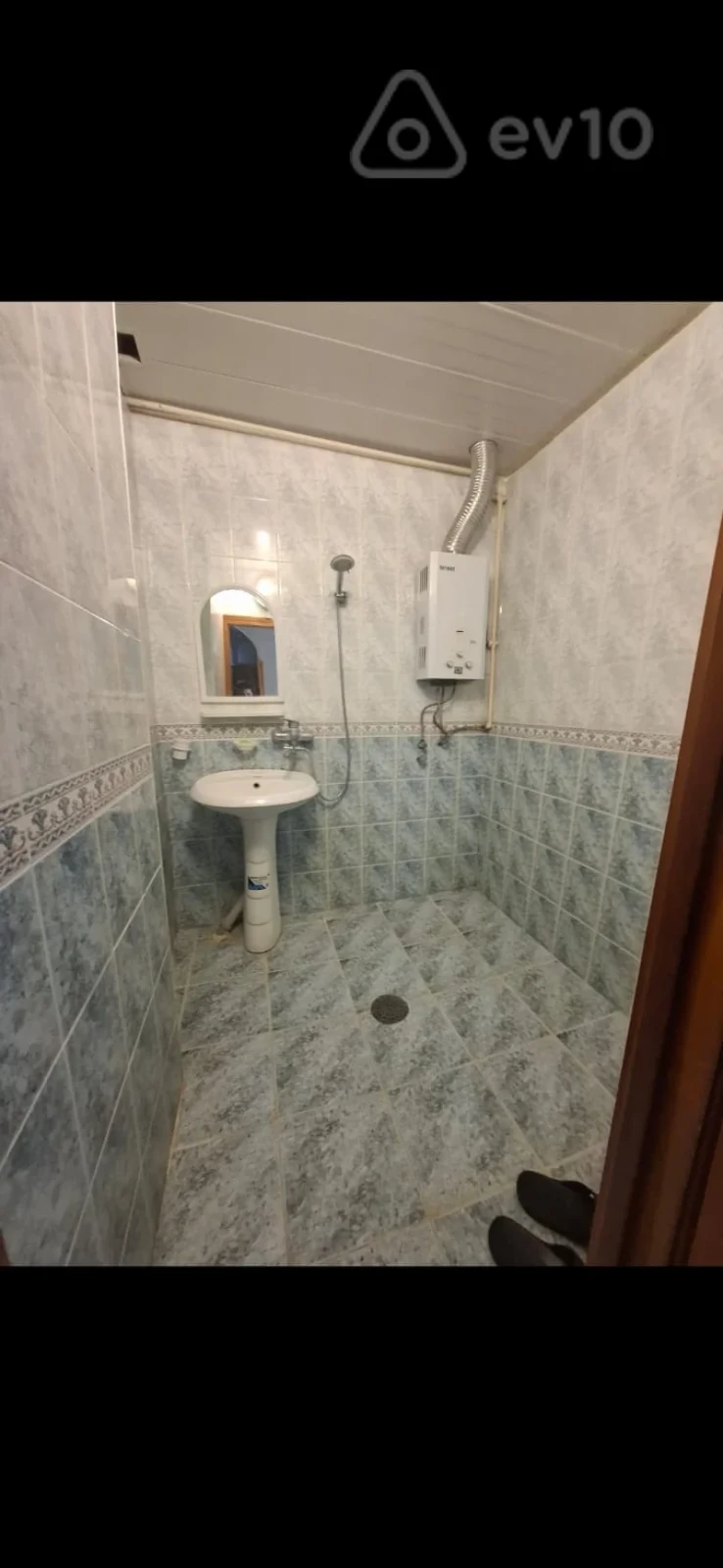 Kirayə verilir 2 otaqlı köhnə tikili 60 m²