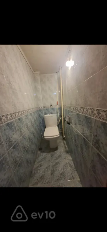 Kirayə verilir 2 otaqlı köhnə tikili 60 m²