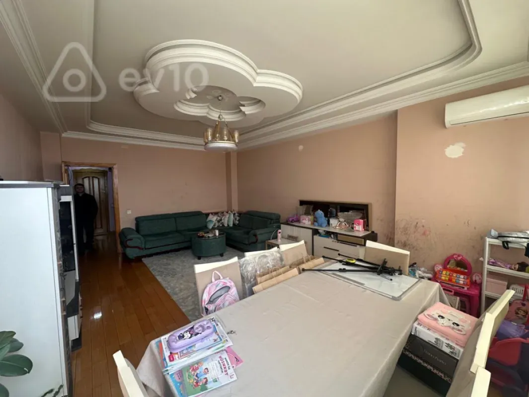 Satılır 3 otaqlı yeni tikili 80 m²