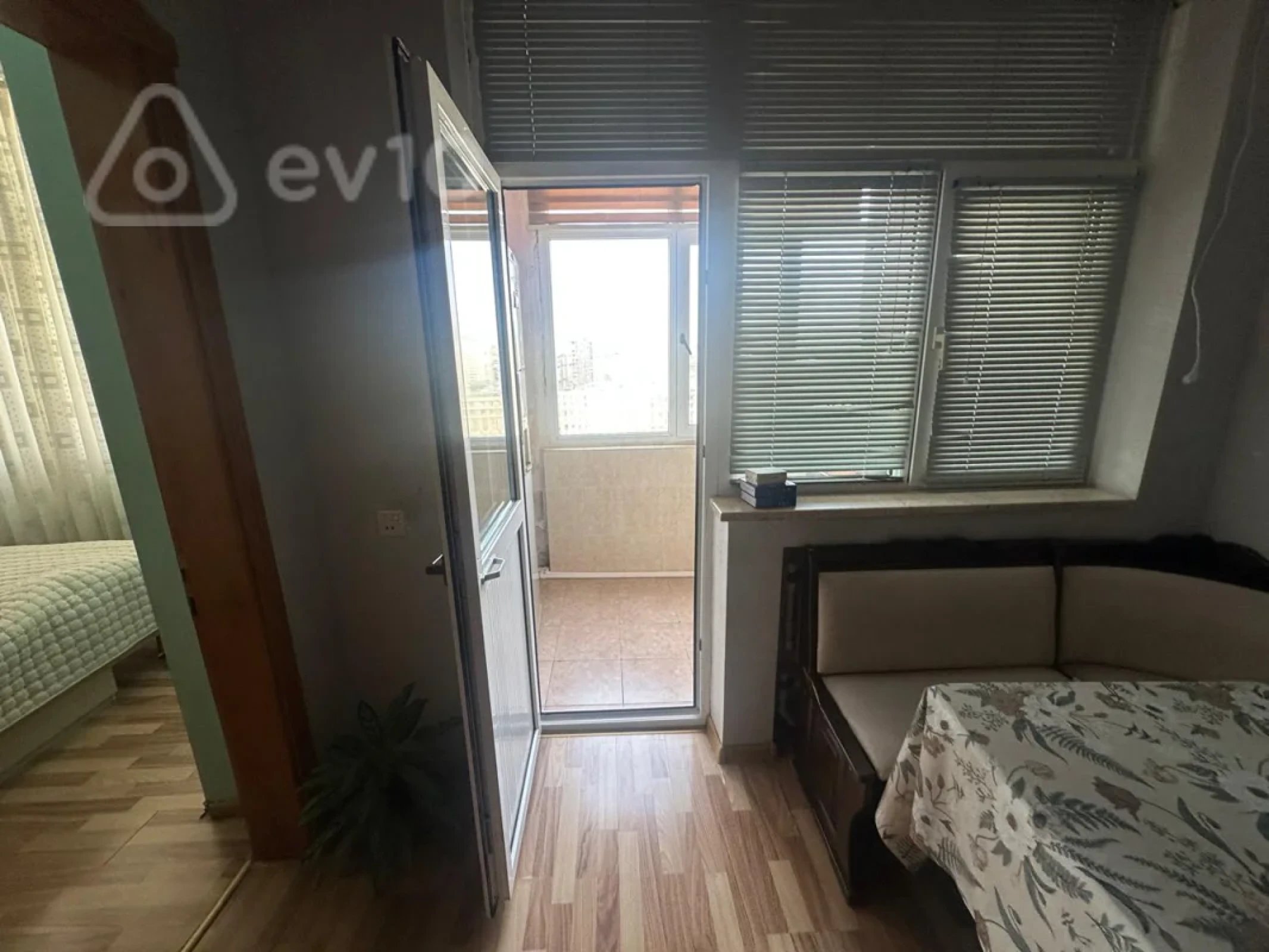 Satılır 3 otaqlı yeni tikili 80 m²