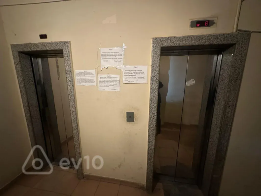 Satılır 3 otaqlı yeni tikili 80 m²