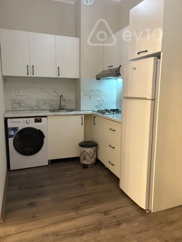 Kirayə verilir 2 otaqlı yeni tikili 62 m²