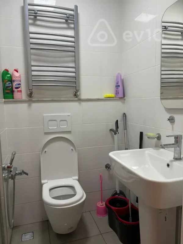 Kirayə verilir 2 otaqlı yeni tikili 62 m²