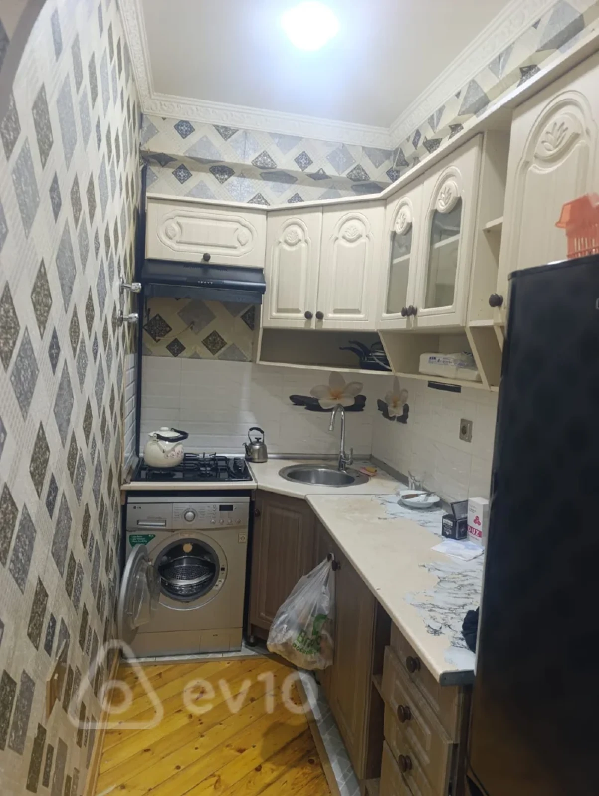Kirayə verilir 3 otaqlı yeni tikili 75 m²