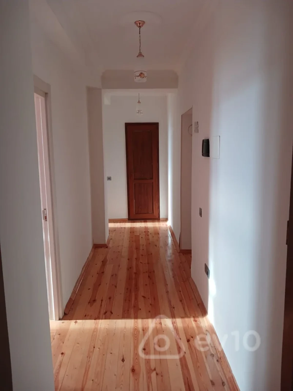 Satılır 4 otaqlı yeni tikili 110 m²