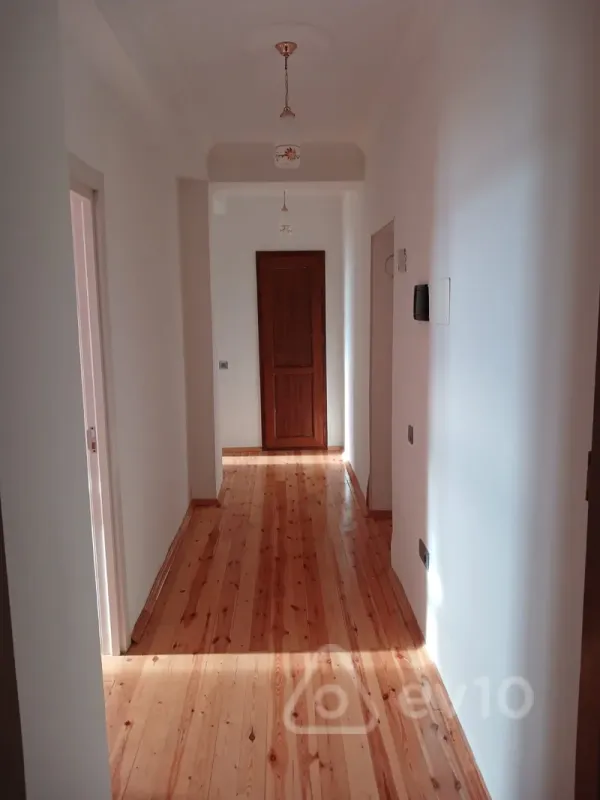 Satılır 4 otaqlı yeni tikili 110 m²