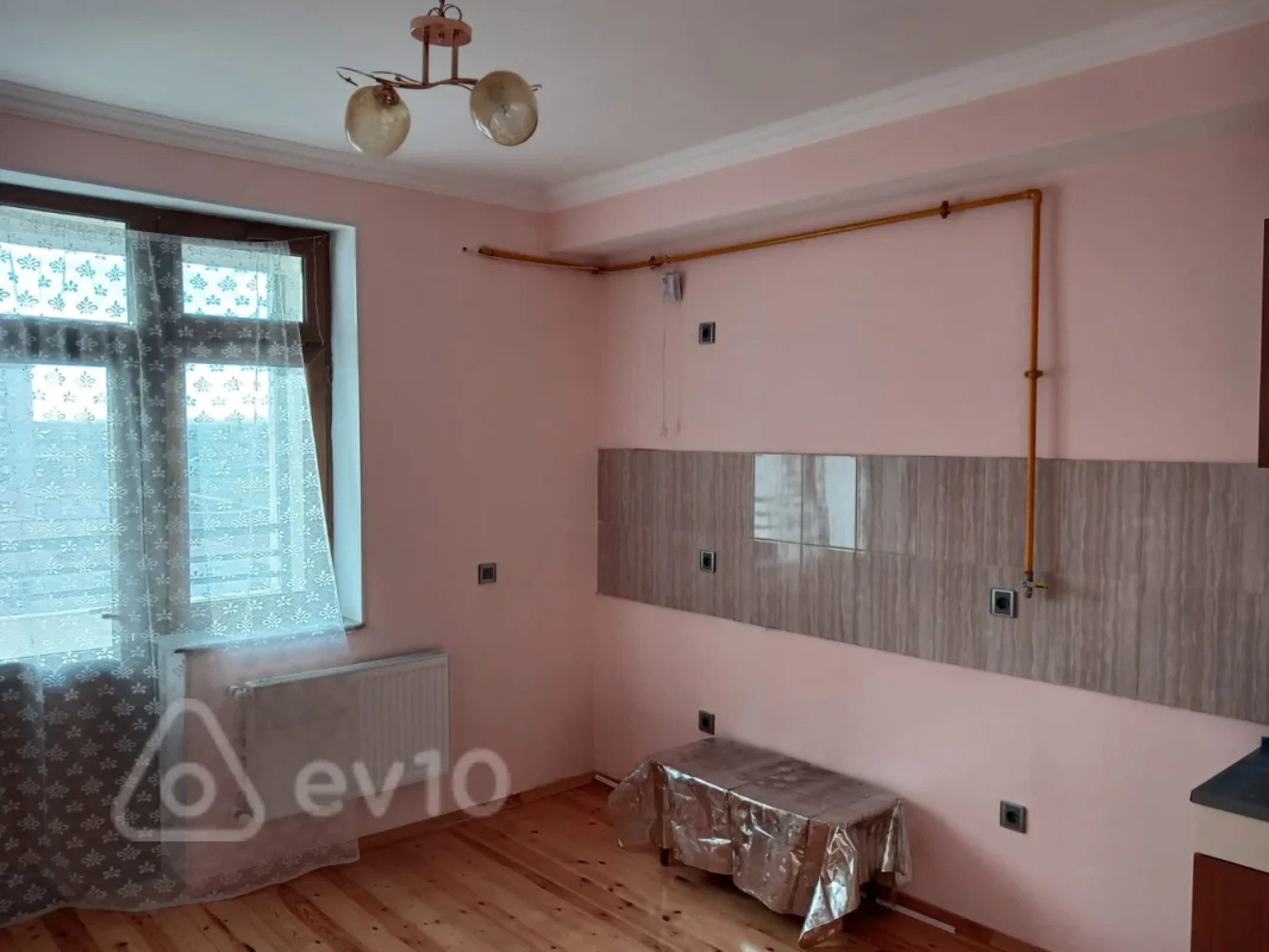 Satılır 4 otaqlı yeni tikili 110 m²