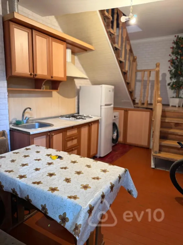 Kirayə verilir 2 otaqlı yeni tikili 50 m²