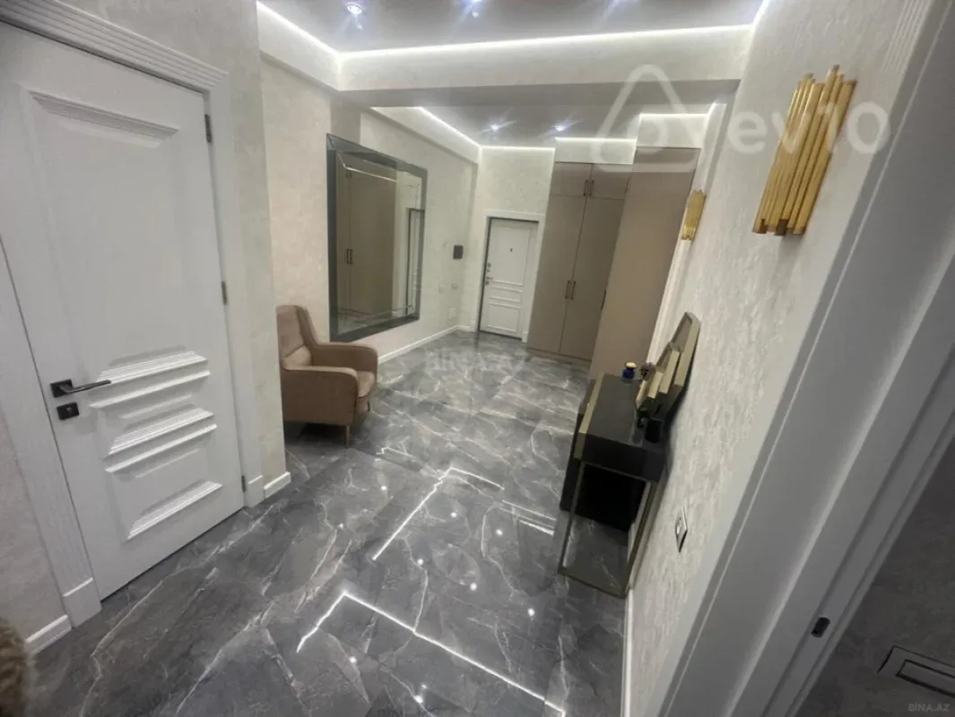 Kirayə verilir 3 otaqlı yeni tikili 107 m²