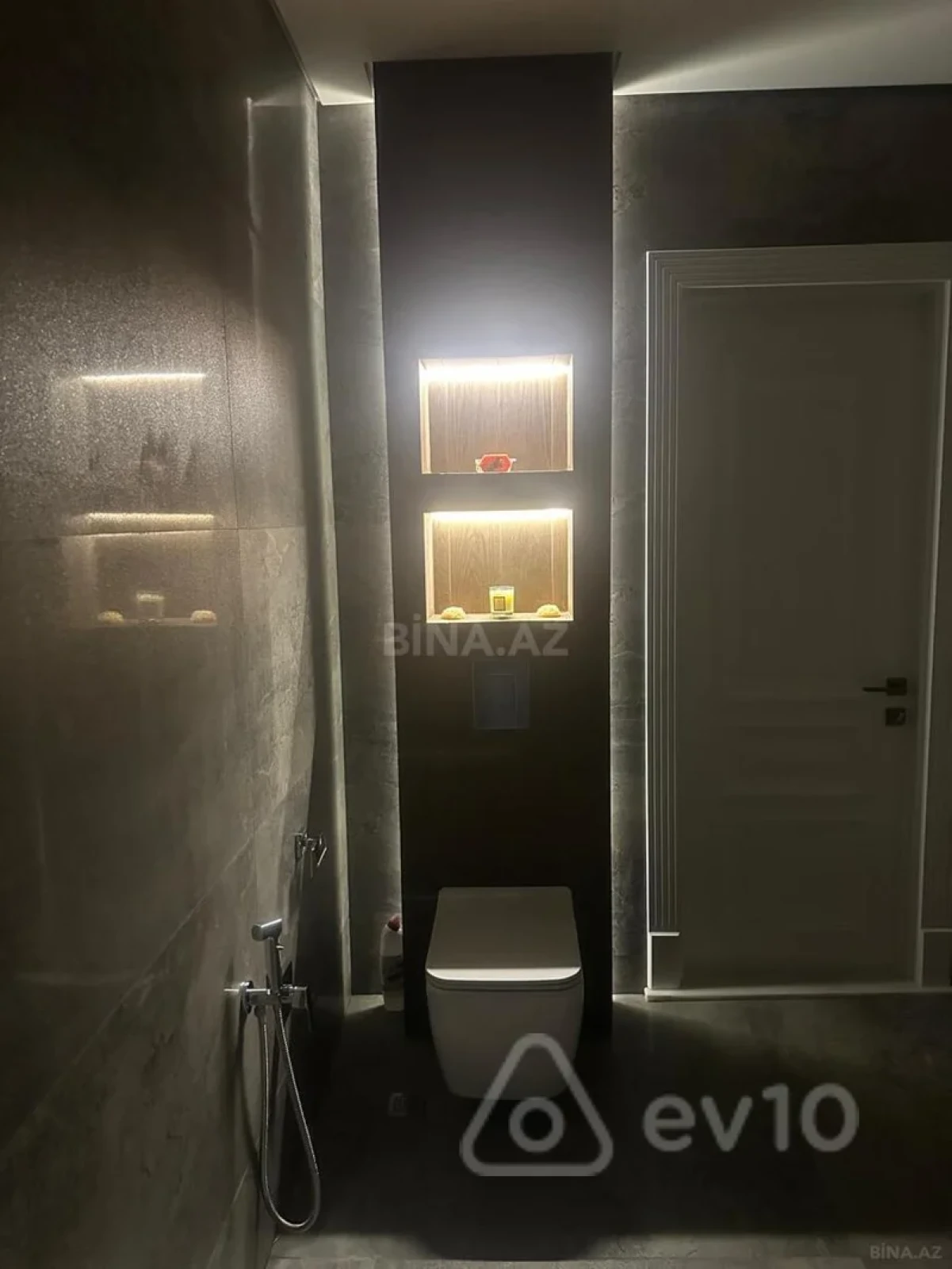 Kirayə verilir 3 otaqlı yeni tikili 107 m²