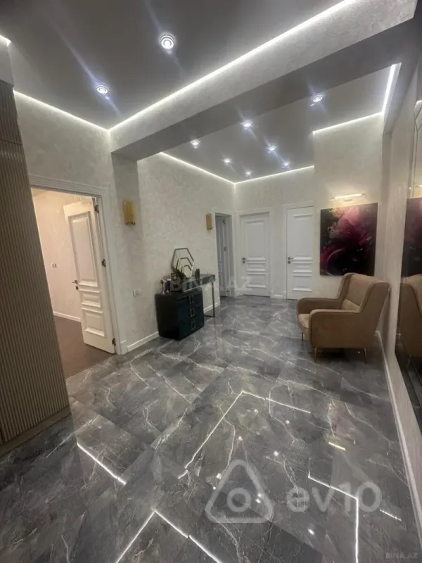 Kirayə verilir 3 otaqlı yeni tikili 107 m²