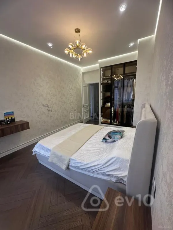 Kirayə verilir 3 otaqlı yeni tikili 107 m²