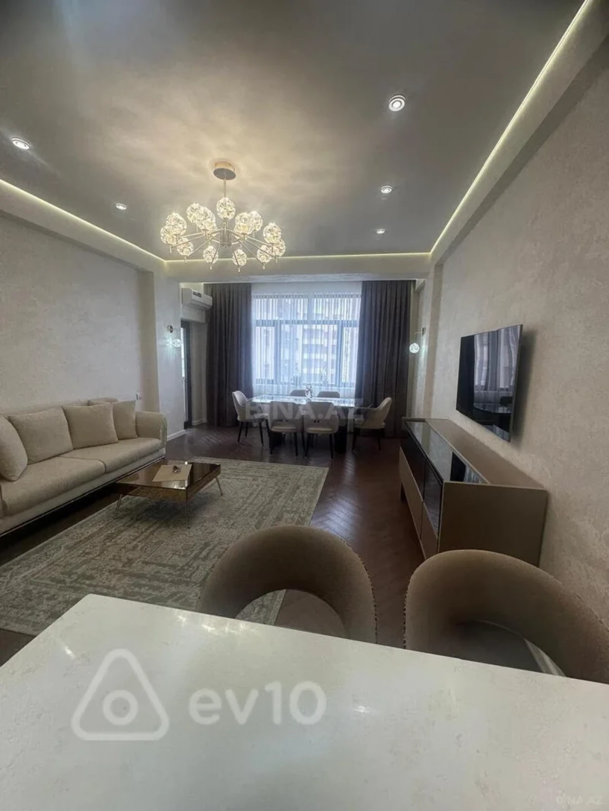 Kirayə verilir 3 otaqlı yeni tikili 107 m²