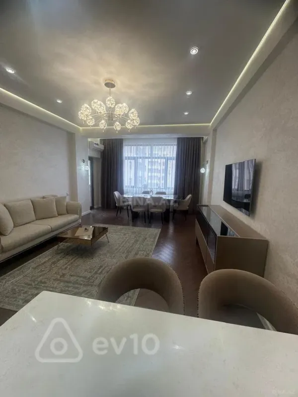 Kirayə verilir 3 otaqlı yeni tikili 107 m²