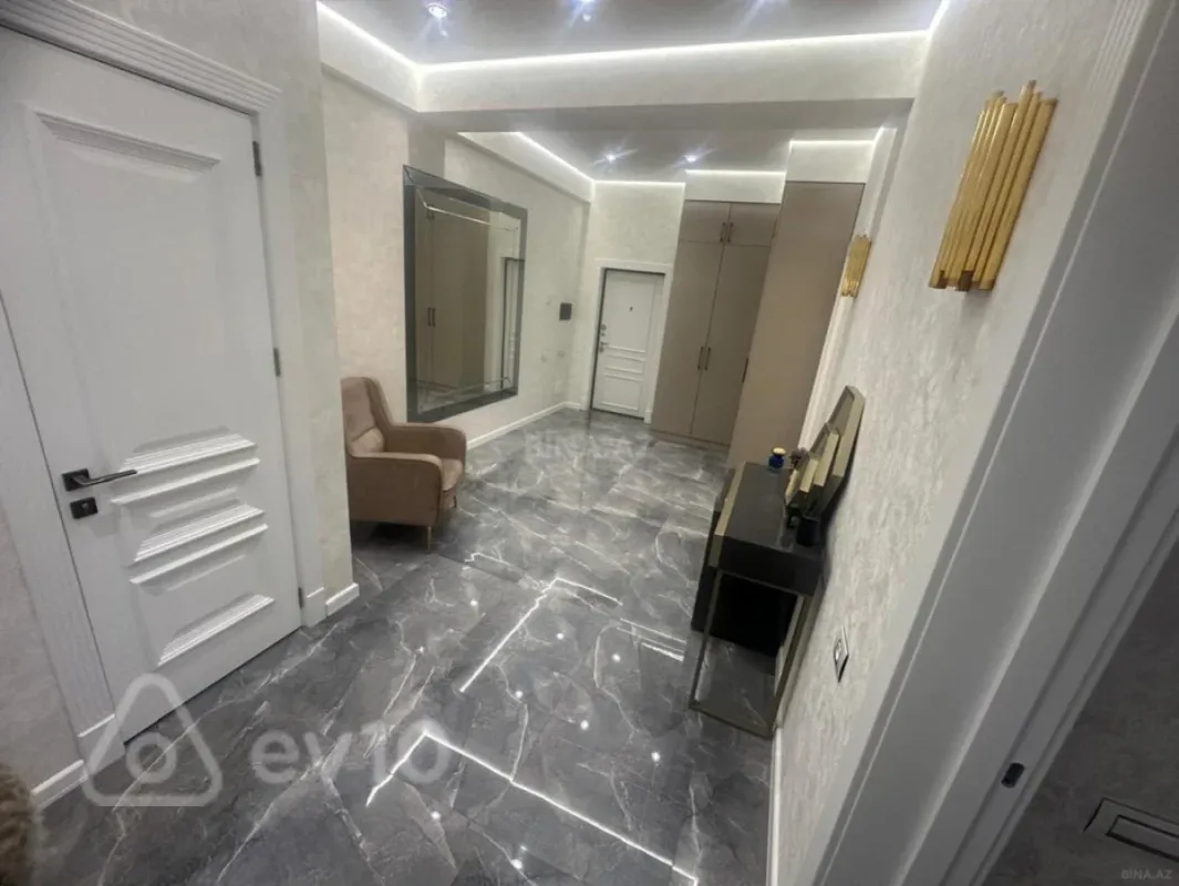 Kirayə verilir 3 otaqlı yeni tikili 107 m²