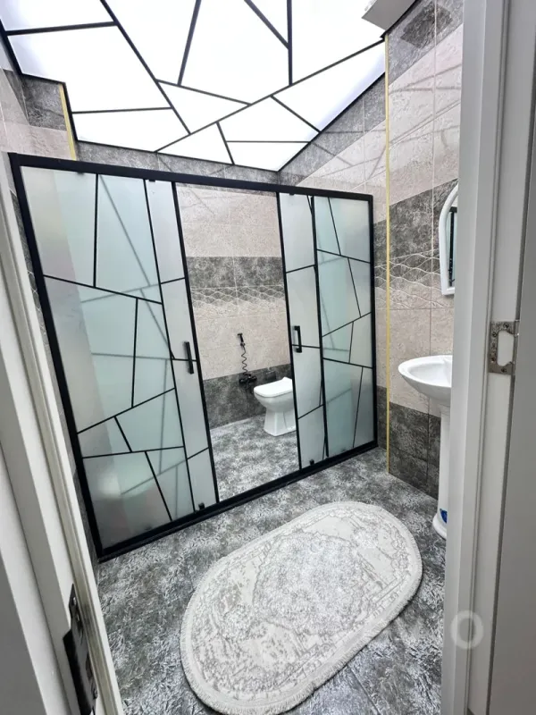 Kirayə verilir 3 otaqlı yeni tikili 150 m²