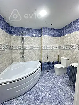 Kirayə verilir 3 otaqlı yeni tikili 150 m²