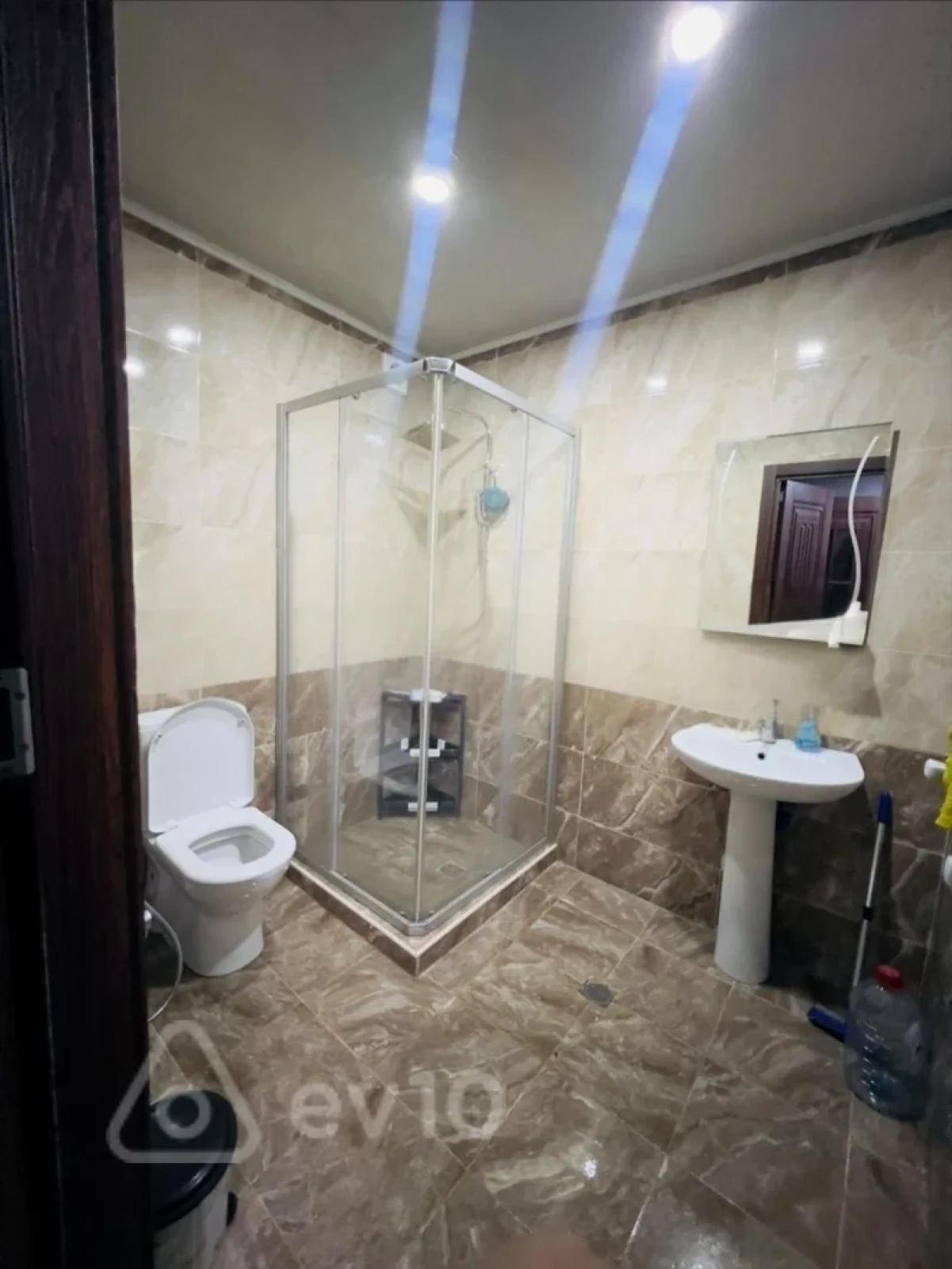 Kirayə verilir 2 otaqlı yeni tikili 60 m²
