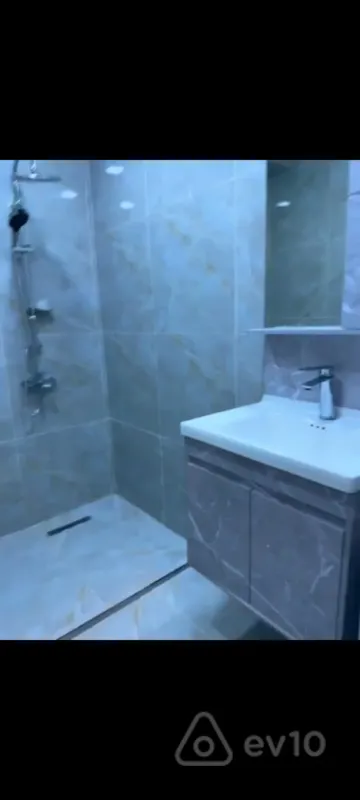 Kirayə verilir 2 otaqlı yeni tikili 32 m²