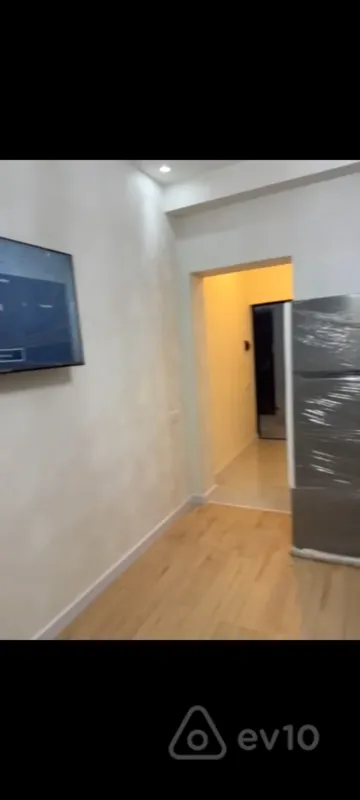 Kirayə verilir 2 otaqlı yeni tikili 32 m²