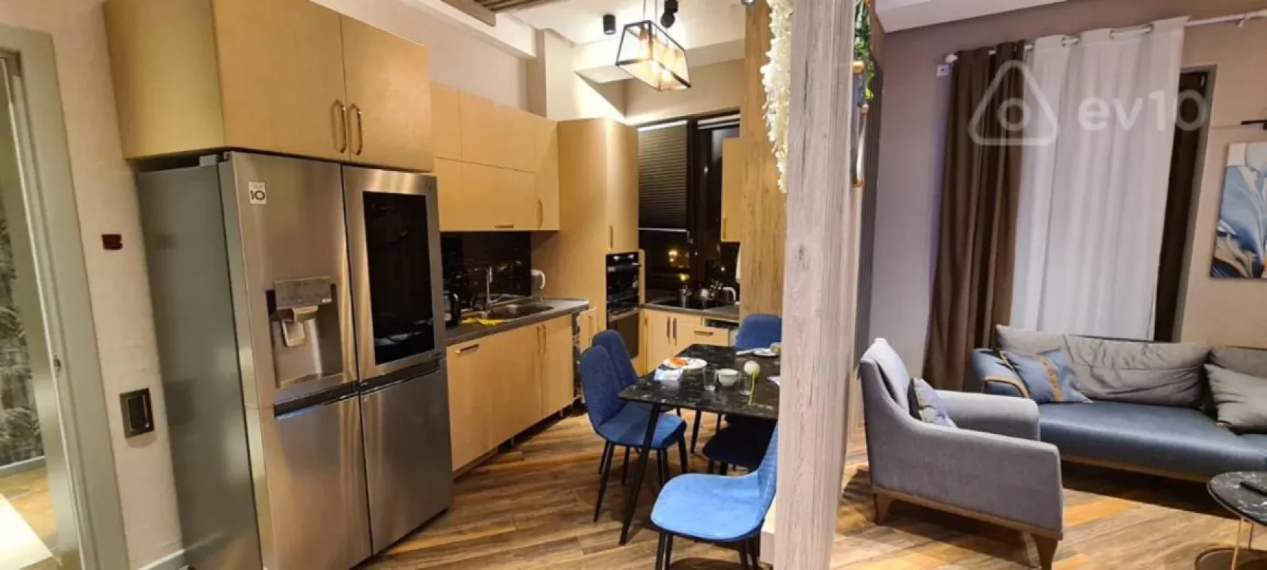 Kirayə verilir 5 otaqlı yeni tikili 250 m²