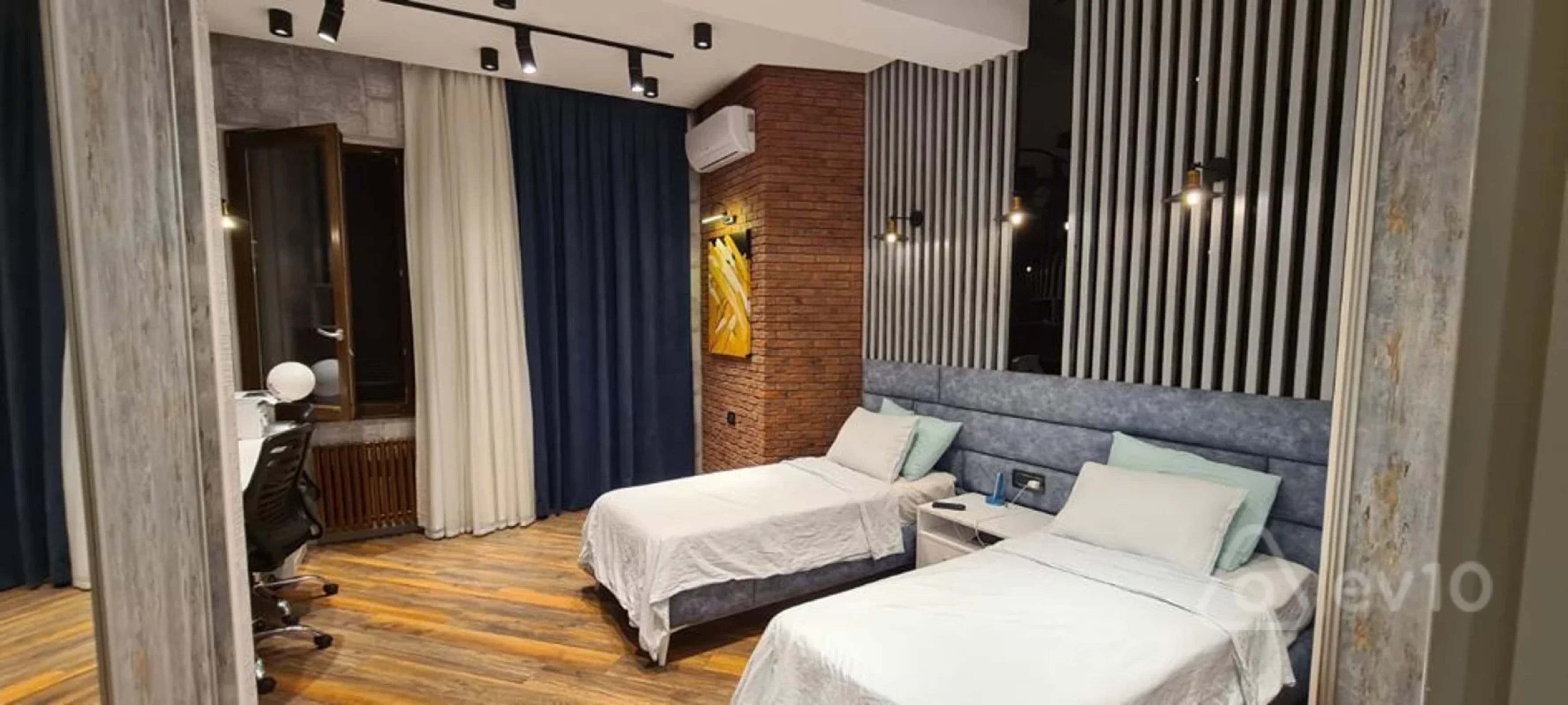 Kirayə verilir 5 otaqlı yeni tikili 250 m²