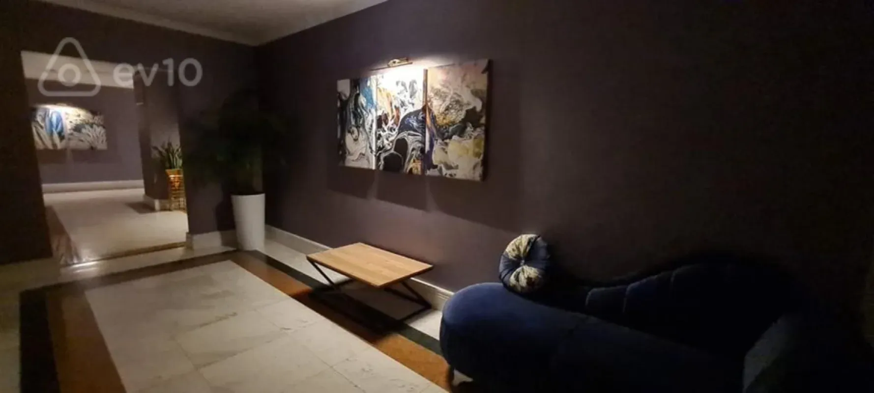 Kirayə verilir 5 otaqlı yeni tikili 250 m²