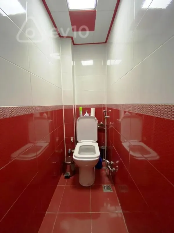 Satılır 3 otaqlı köhnə tikili 55 m²