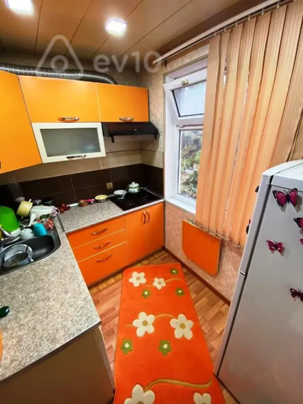 Satılır 3 otaqlı köhnə tikili 55 m²