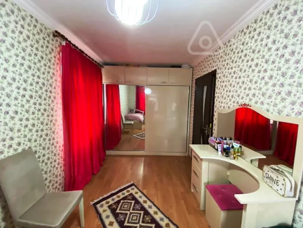 Satılır 3 otaqlı köhnə tikili 55 m²