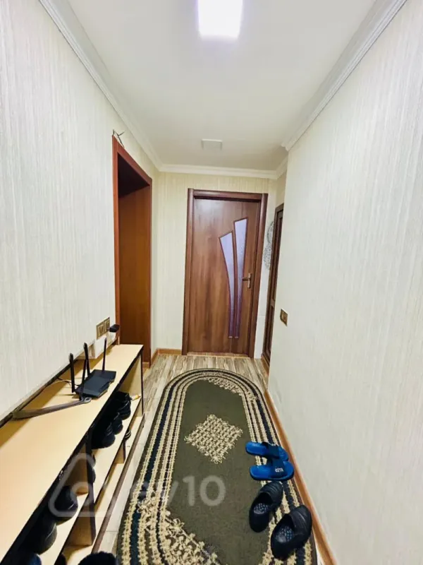 Satılır 4 otaqlı köhnə tikili 110 m²