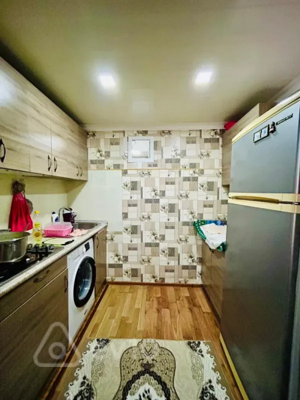 Satılır 4 otaqlı köhnə tikili 110 m²